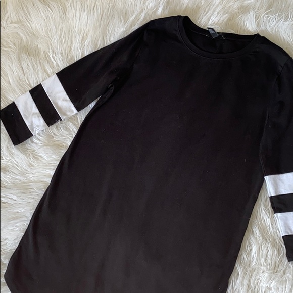 Forever 21 Sporty Dress - Picture 2 of 4
